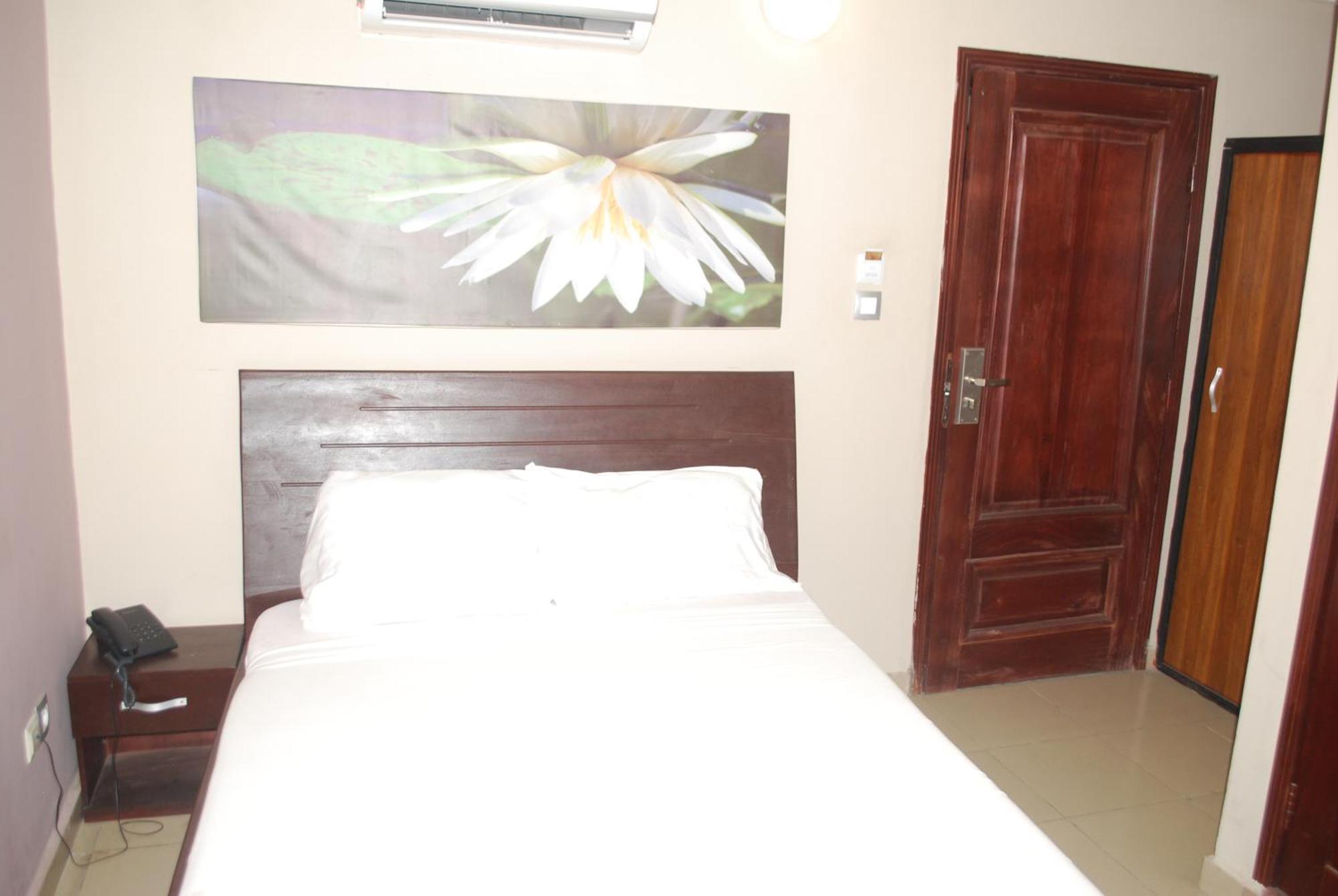 Benin City Center Hotel Cotonou Exteriér fotografie