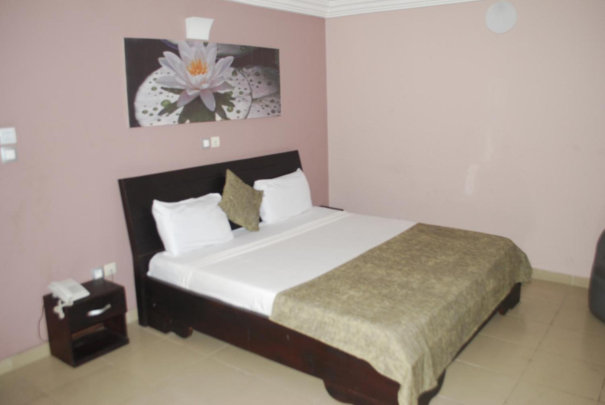 Benin City Center Hotel Cotonou Exteriér fotografie