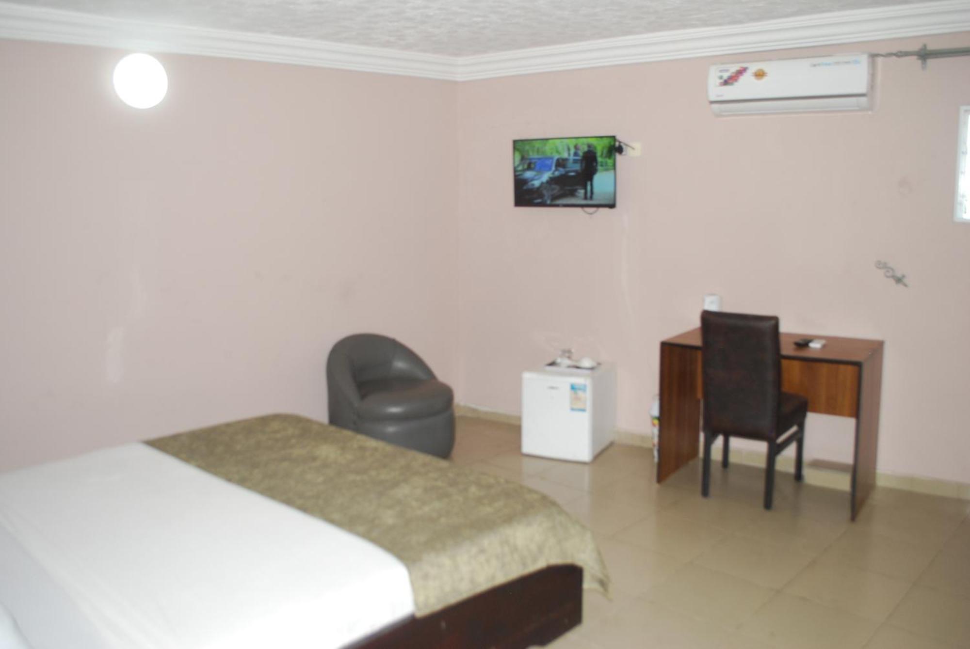 Benin City Center Hotel Cotonou Exteriér fotografie