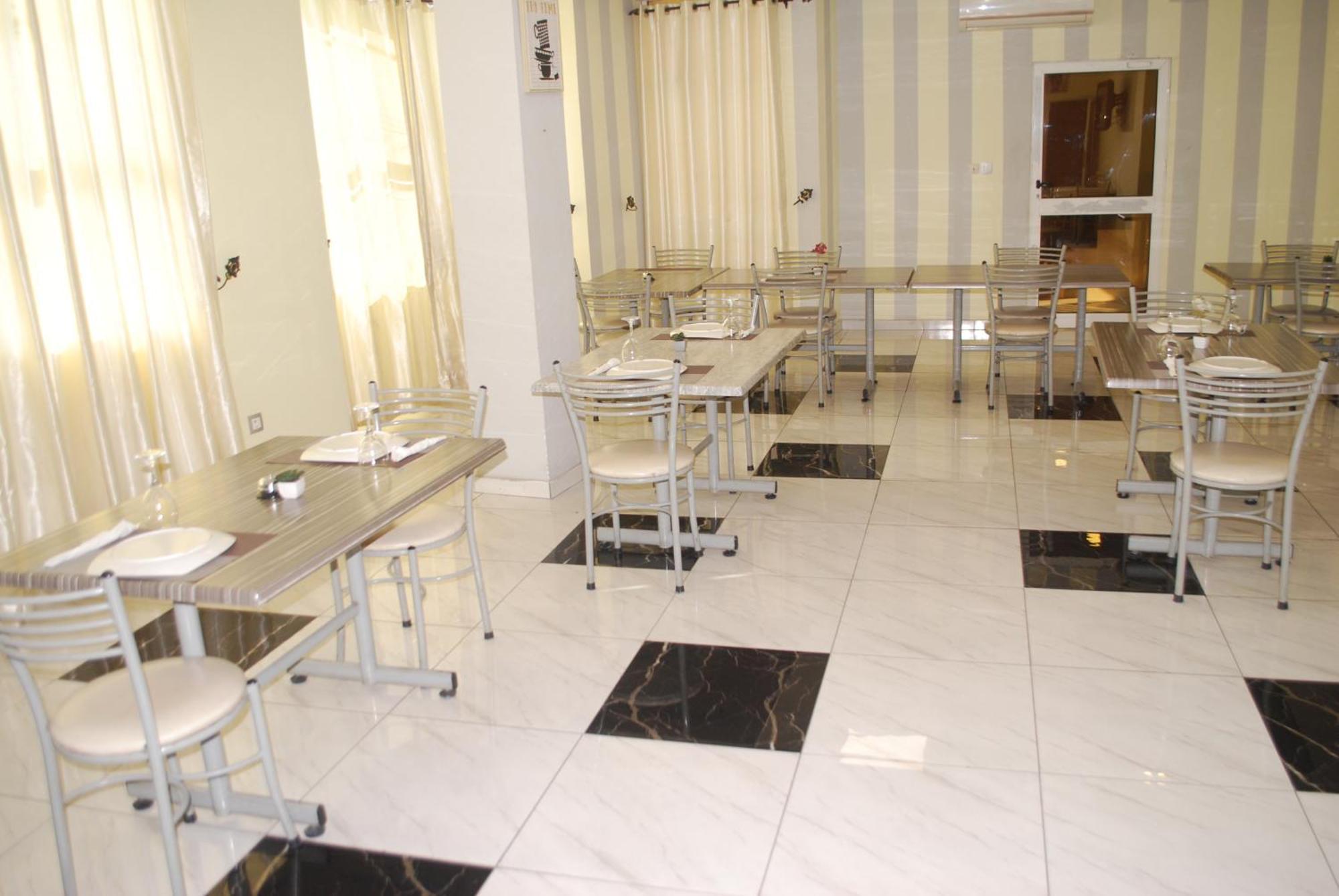 Benin City Center Hotel Cotonou Exteriér fotografie