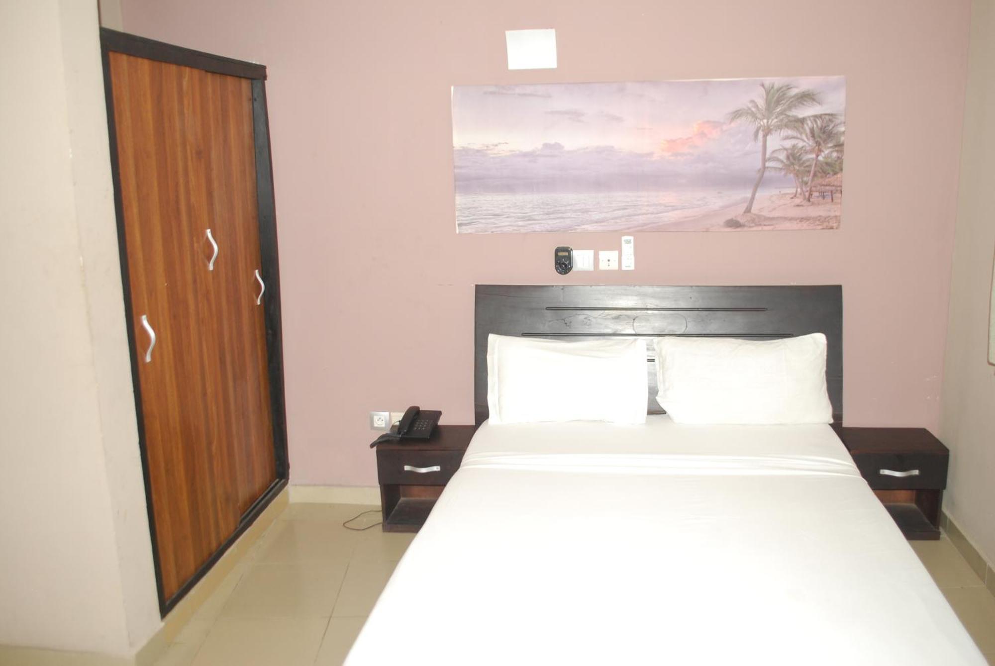 Benin City Center Hotel Cotonou Exteriér fotografie